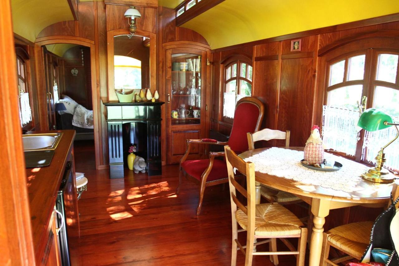 Les Roulottes Du Lot Bed & Breakfast กรามาต์ ภายนอก รูปภาพ